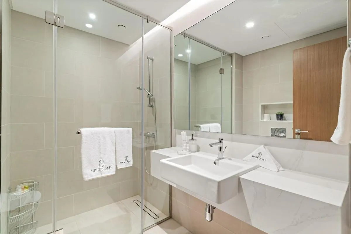 Elegant 1Br Apt With Balcony Views Of Burj Khalifa & Dubai Canal 公寓