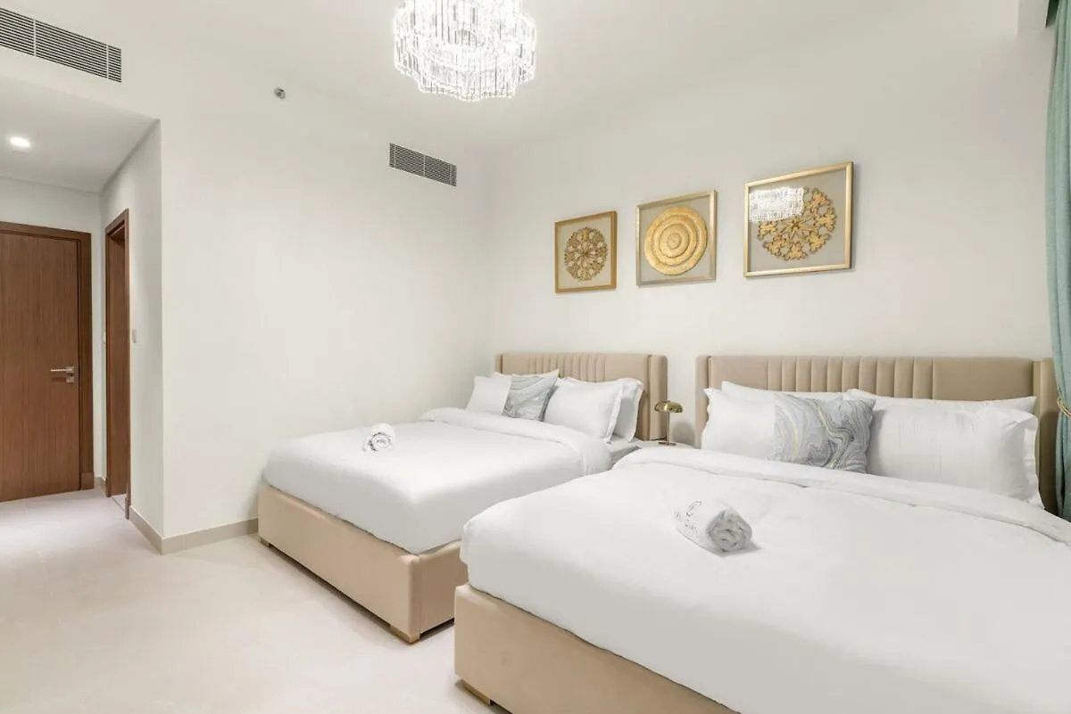 Elegant 1Br Apt With Balcony Views Of Burj Khalifa & Dubai Canal