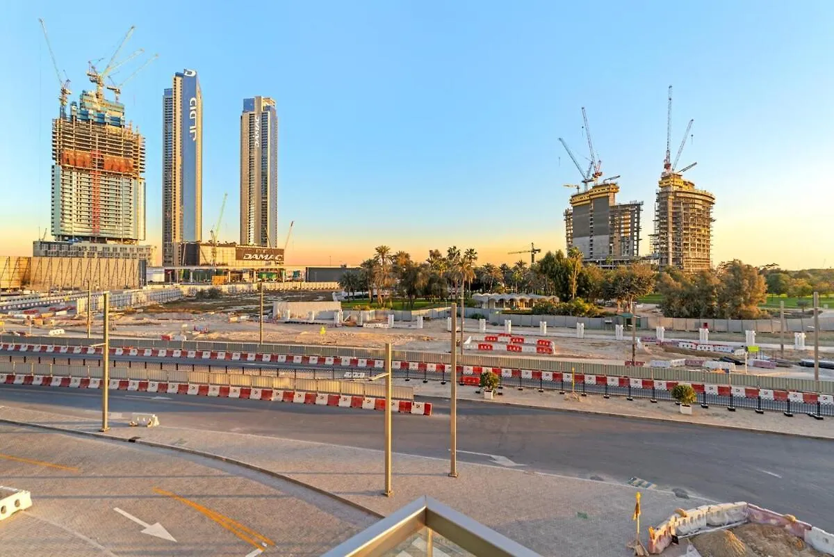 Elegant 1Br Apt With Balcony Views Of Burj Khalifa & Dubai Canal