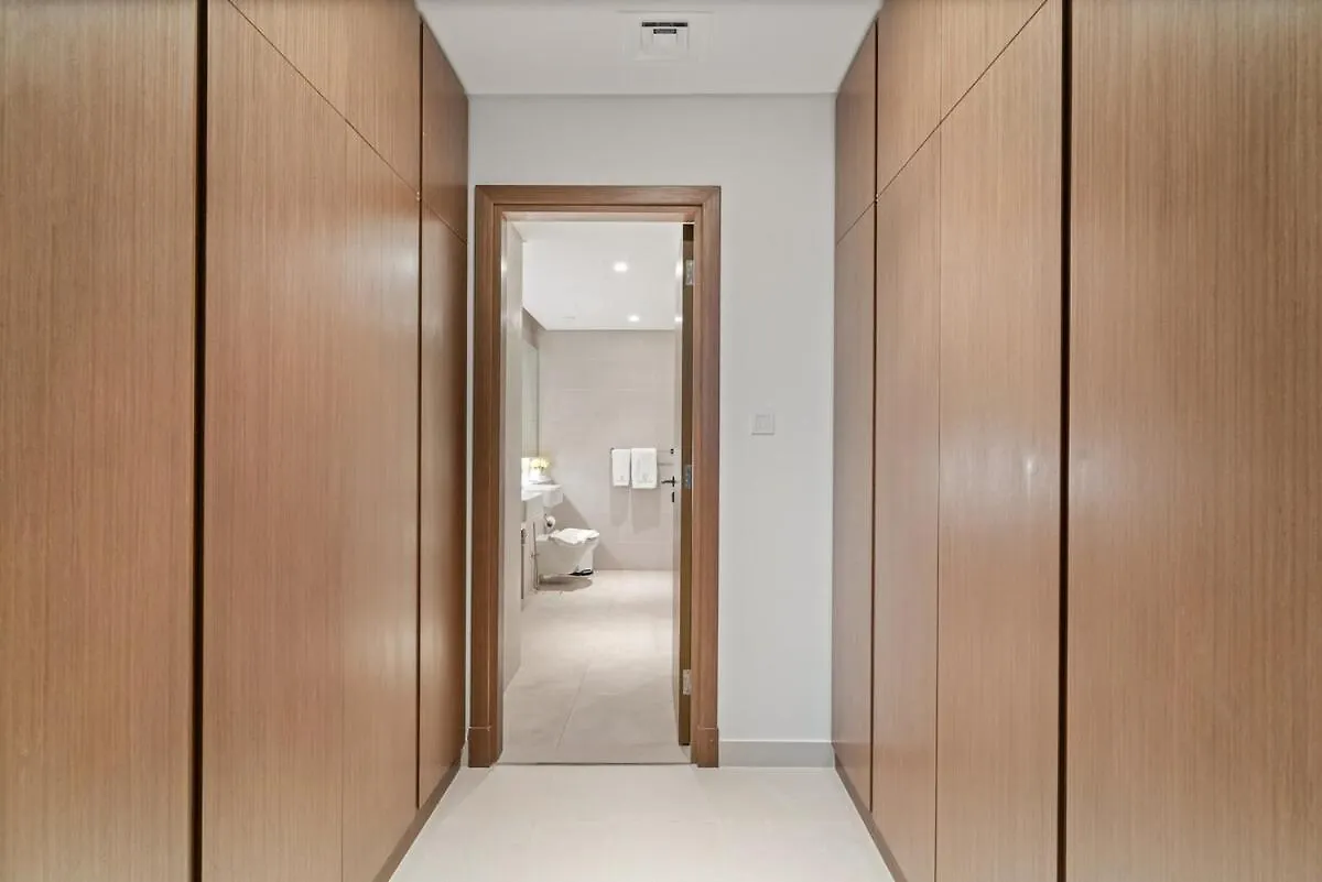 Elegant 1Br Apt With Balcony Views Of Burj Khalifa & Dubai Canal 0*,