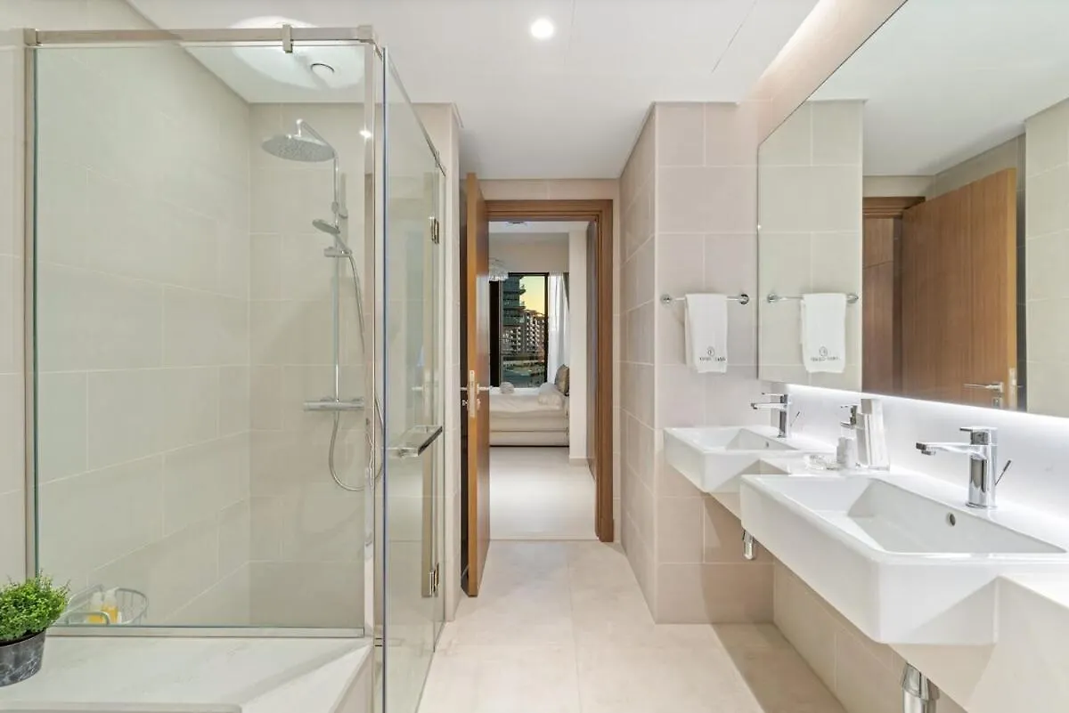 Elegant 1Br Apt With Balcony Views Of Burj Khalifa & Dubai Canal 公寓